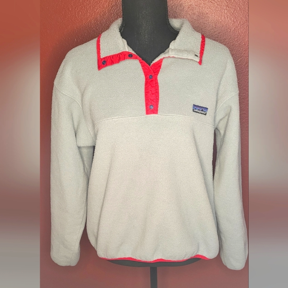 Patagonia Fleece crew neck sweater